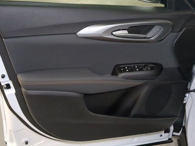 New 2025 Milano White Exterior Paint Alfa Romeo Base image 10