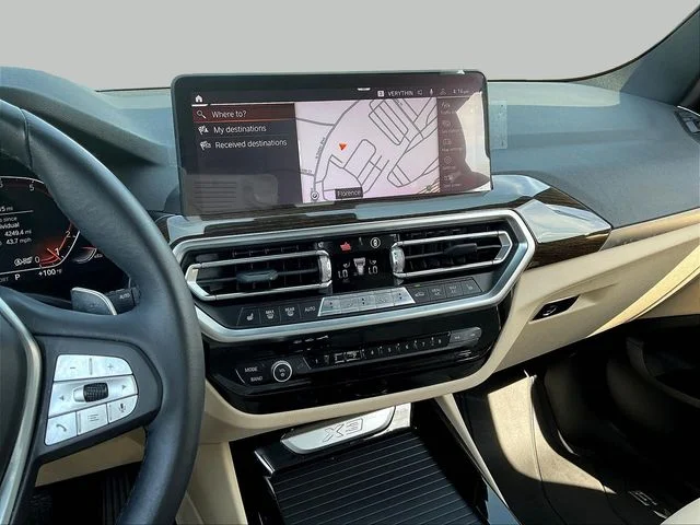 Used 2022 White BMW sDrive30i image 11