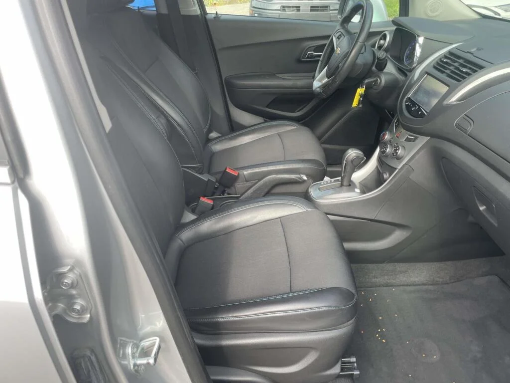 Certified Used 2015 Silver Ice Metallic Chevrolet LT image 20