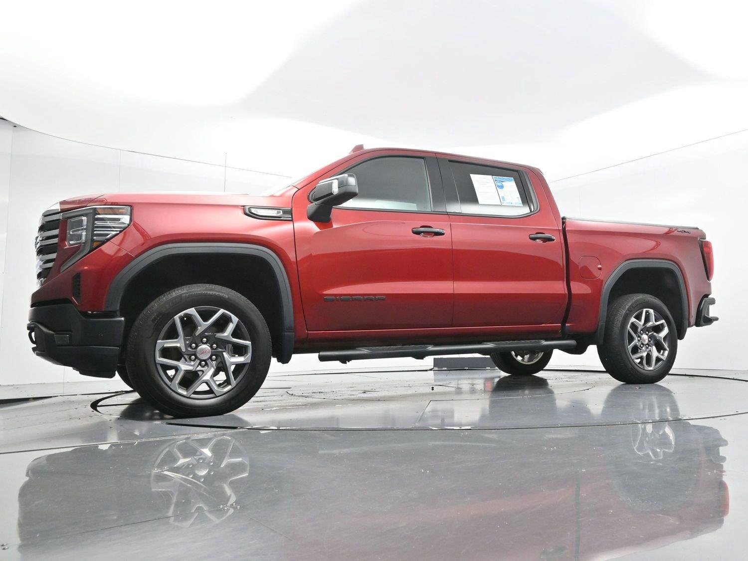 Used 2022 CAYENNE RED TINTCOAT GMC SLT image 47