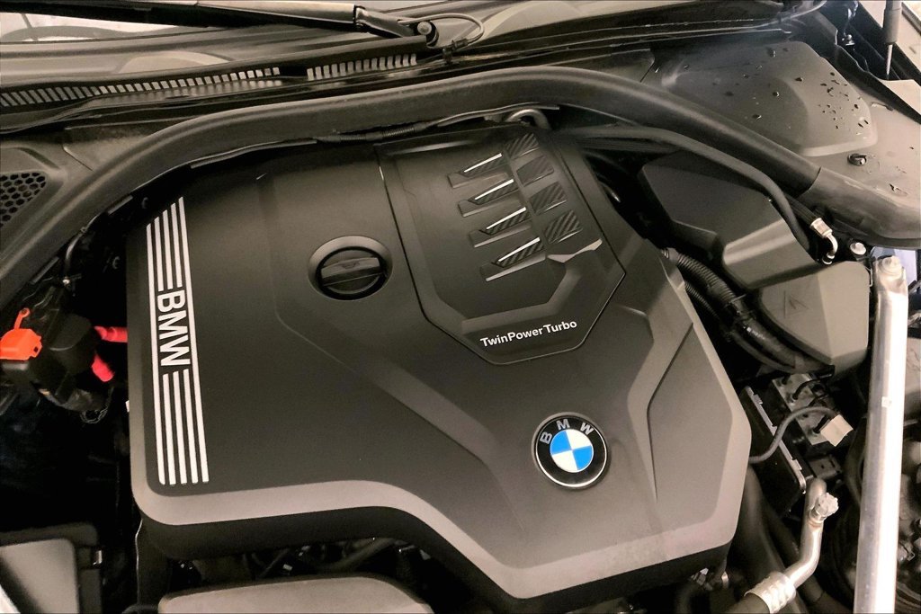 Used 2021 Arctic Race Blue Metallic BMW  image 29