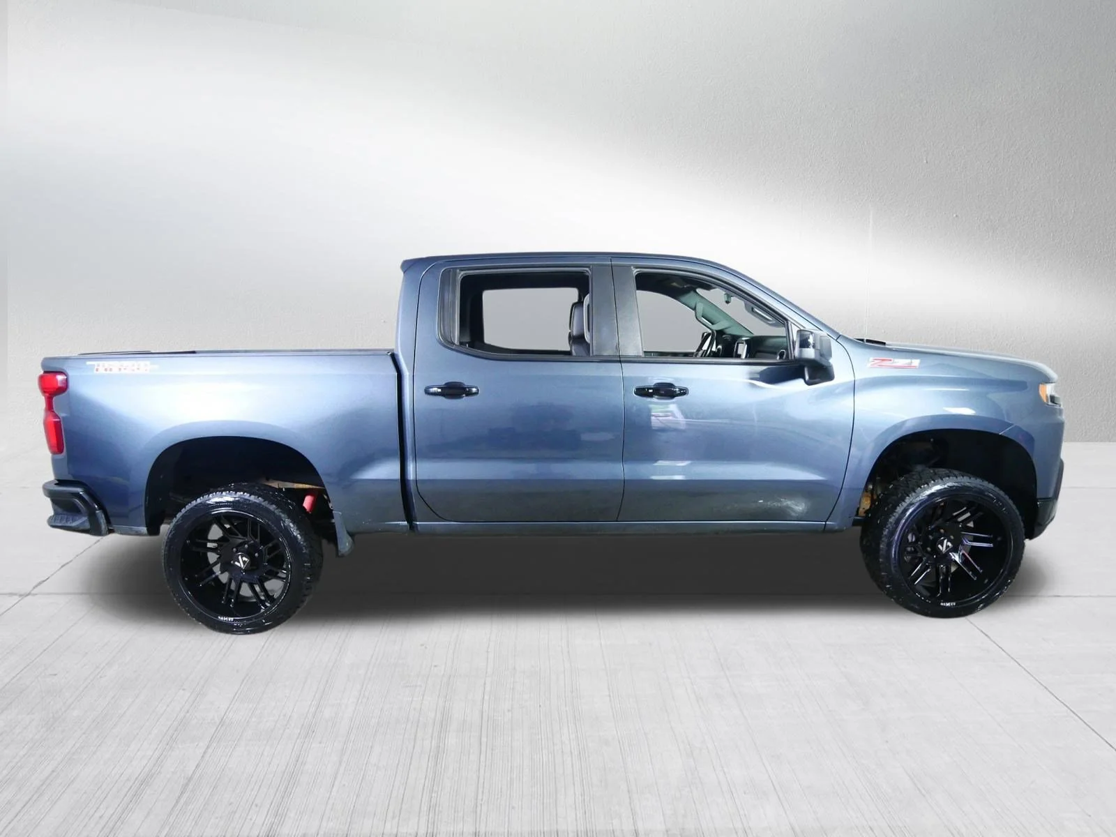Used 2019 Shadow Gray Metallic Chevrolet LT Trail Boss image 8