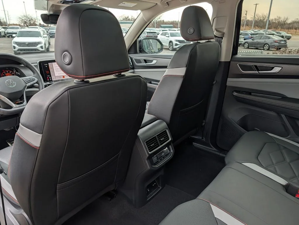 New 2026 Black Volkswagen 2.0T Peak Edition image 15