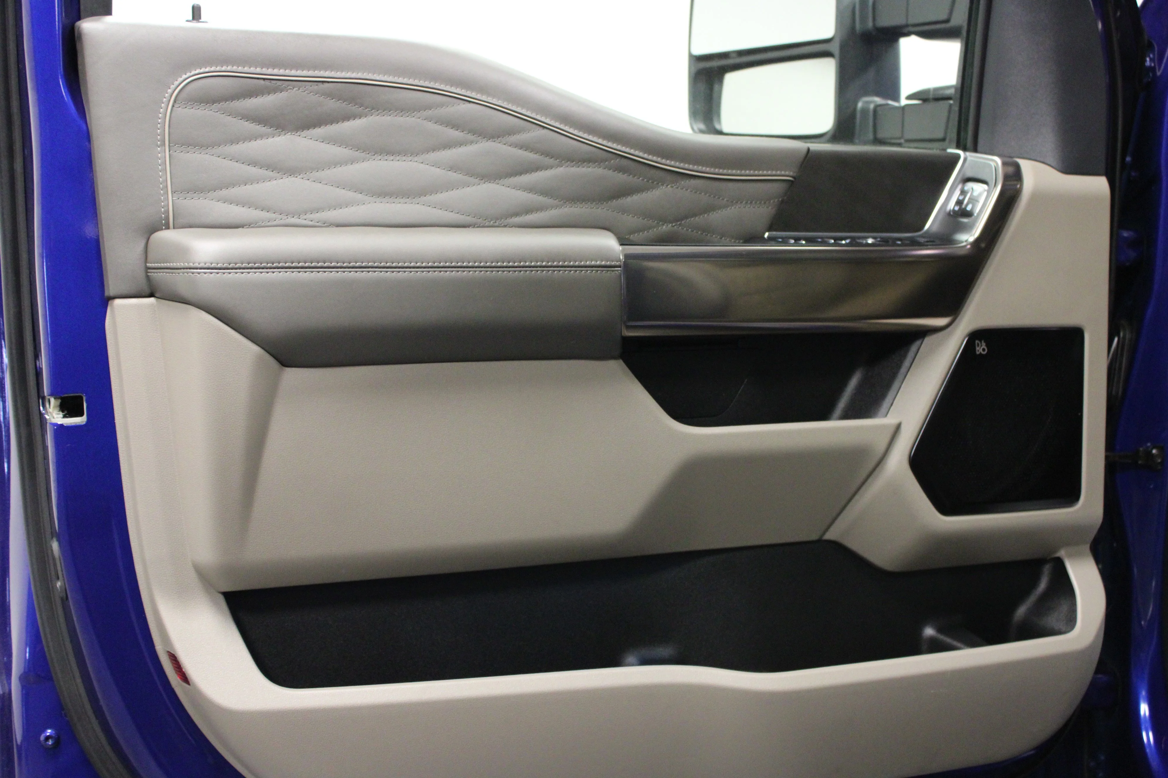 Used 2026 Argon Blue Metallic Ford Platinum image 11