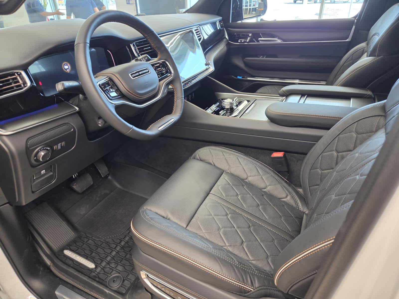 2026 Jeep Grand Wagoneer L Summit Reserve - Photo 15