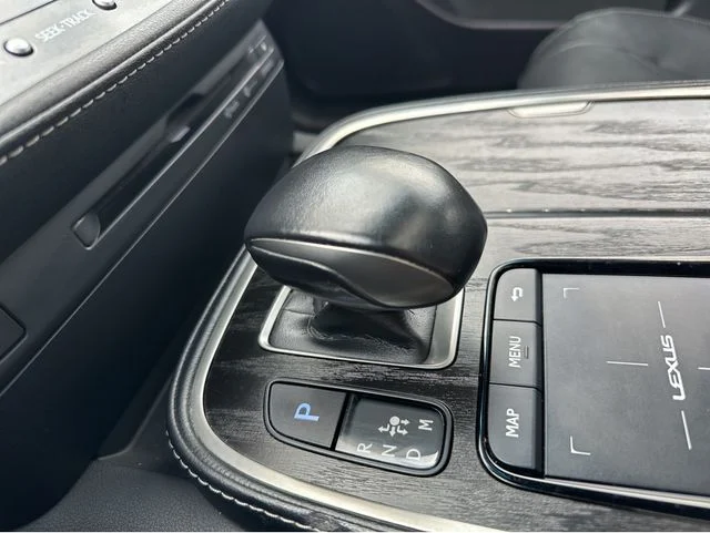2022 Lexus LS Base - Photo 30