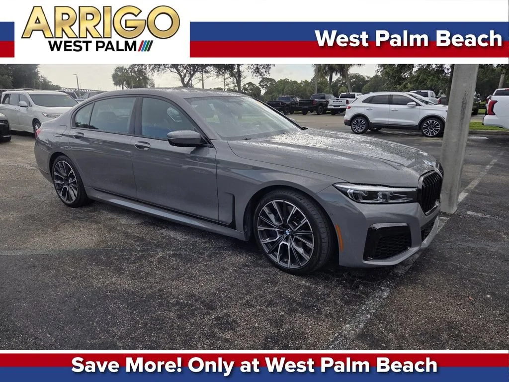 2022 BMW 7 Series 740i's photo