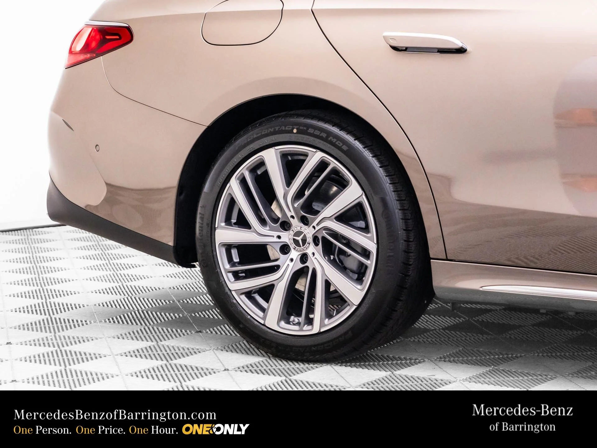 New 2026 Brown Mercedes-Benz E 350 image 39