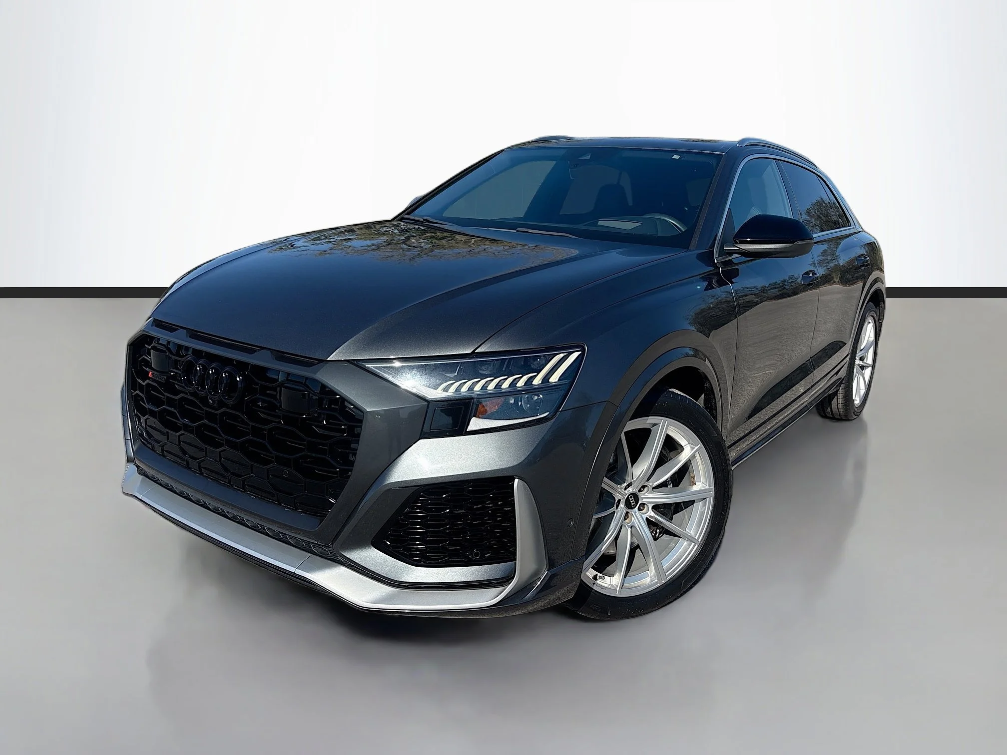 2022 Audi RS Q8 -'s photo