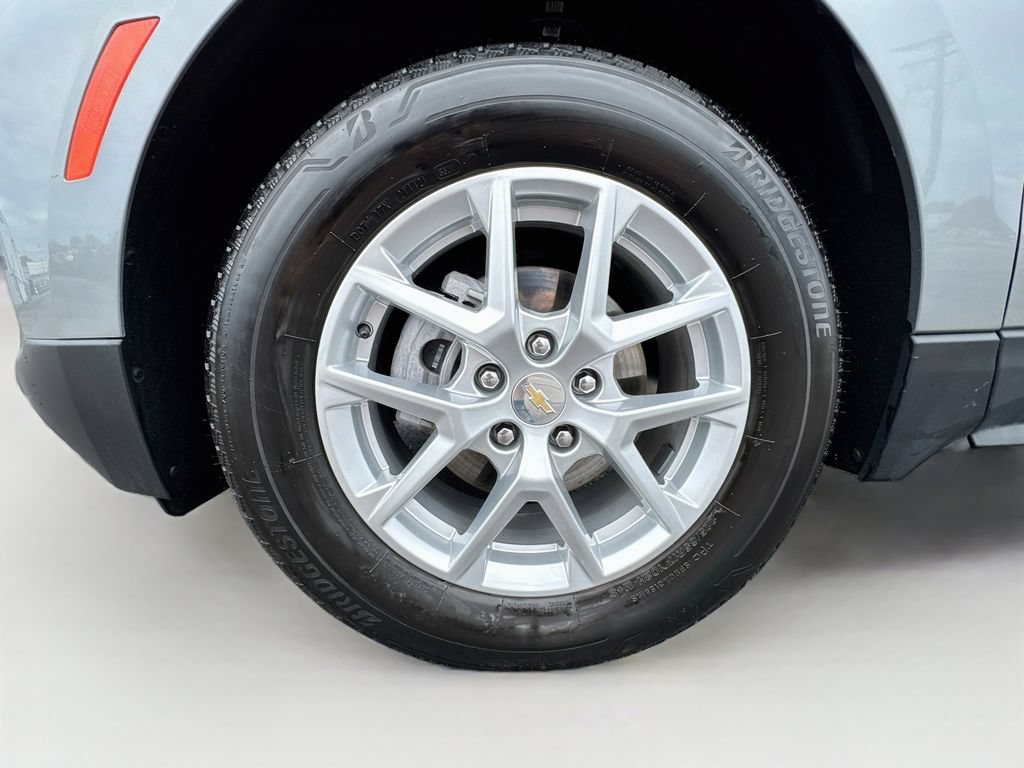 Used 2023 STERLING GRAY METALLIC Chevrolet LT image 32