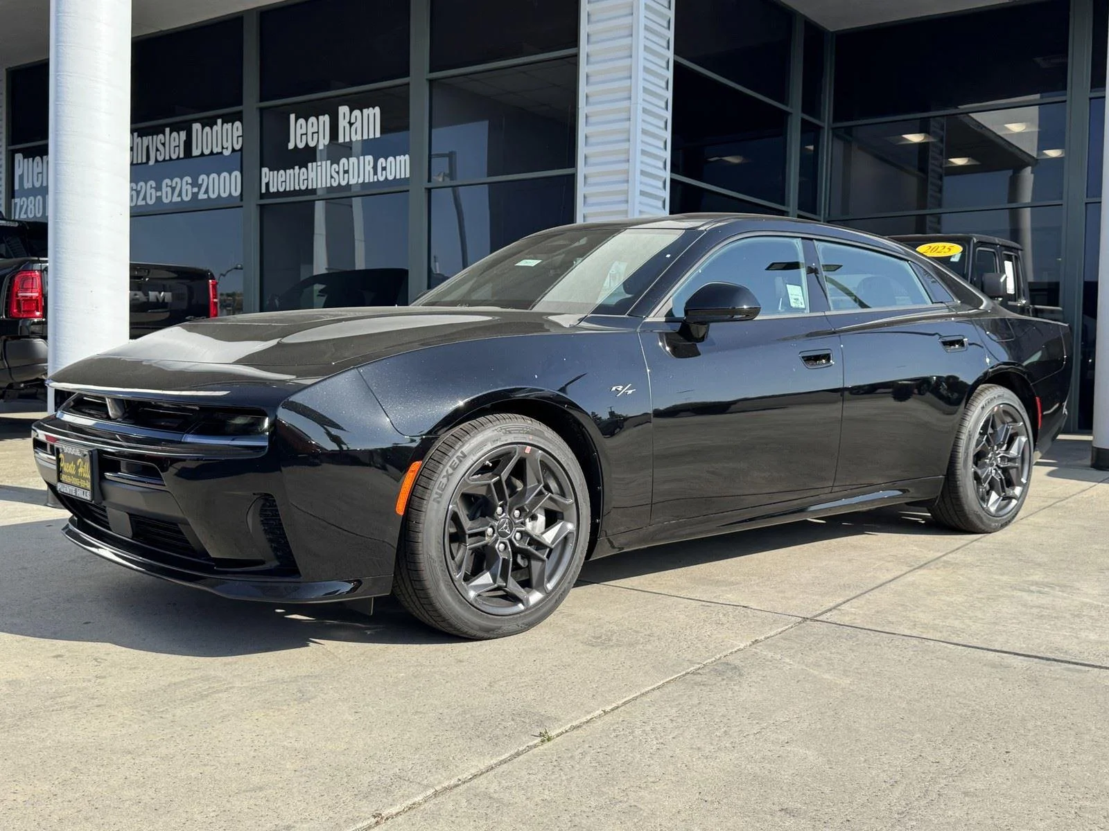 New 2026 Diamond Black Crystal Pearlcoat Dodge R/T image 3