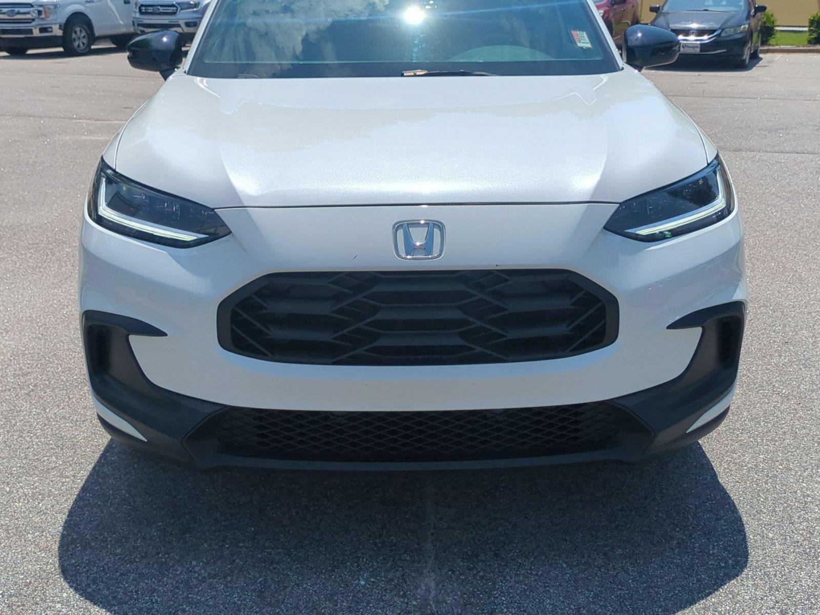 Used 2024 Platinum White Pearl Honda Sport image 14