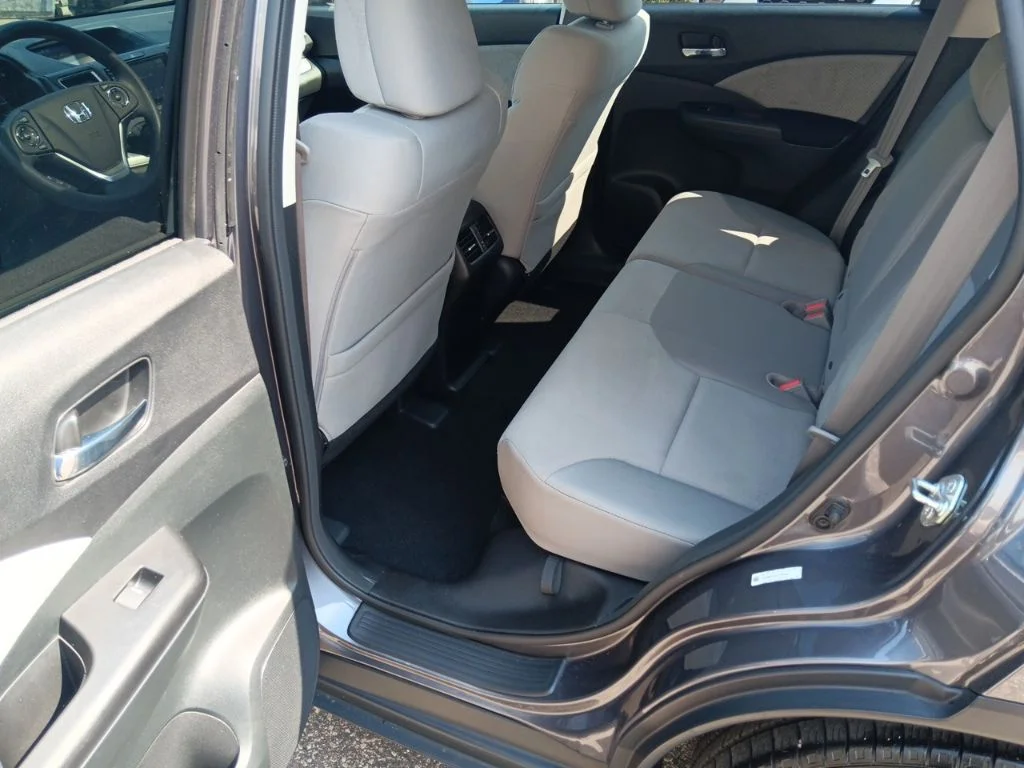 Used 2015  Honda EX image 30