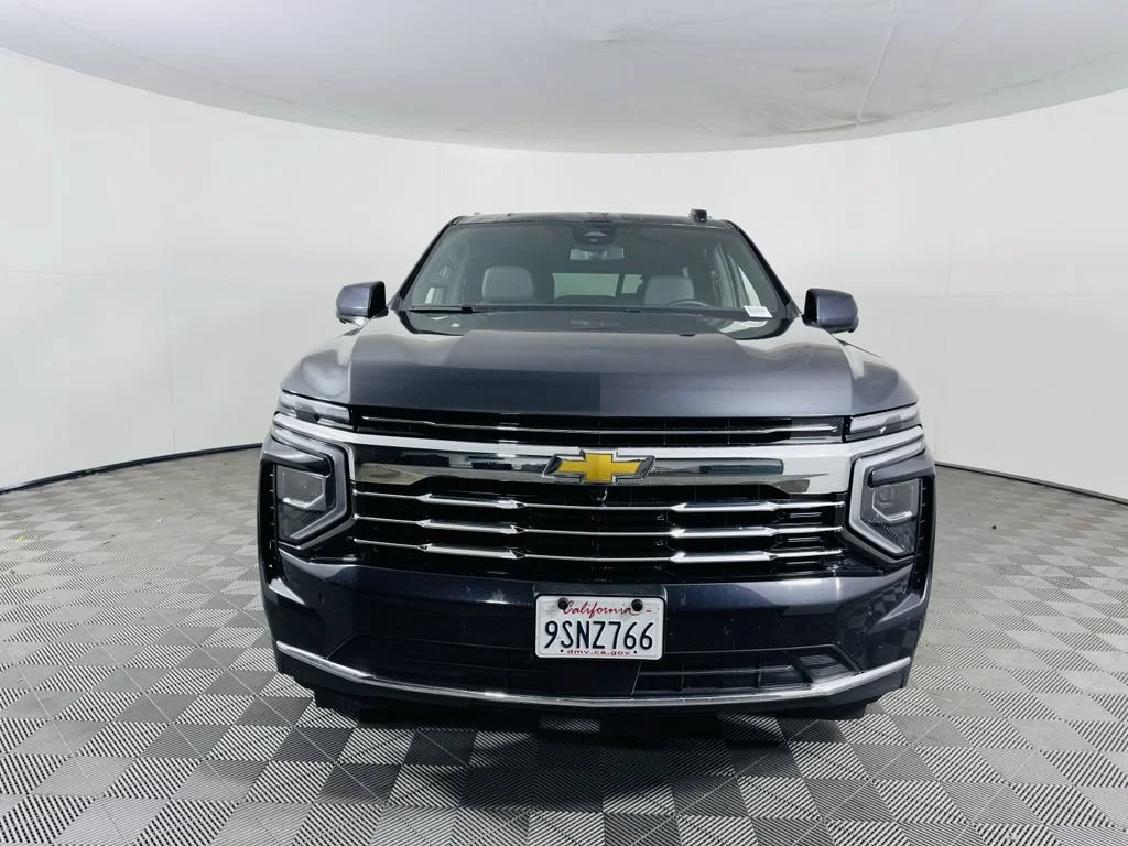 Used 2025 Dark Ash Metallic Chevrolet LT image 3