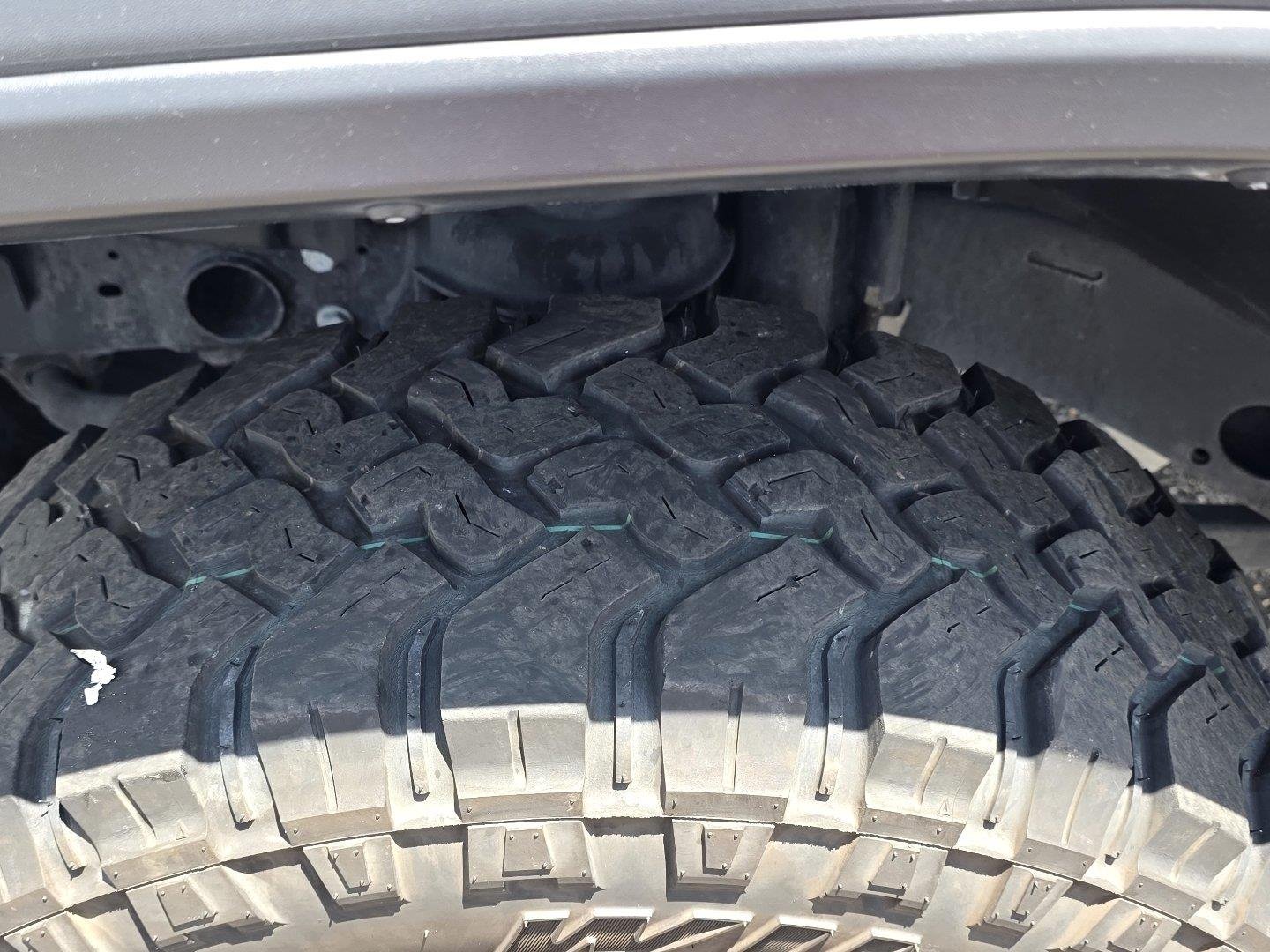 Used 2025 Granite Crystal Metallic Clearcoat Jeep Willys image 36