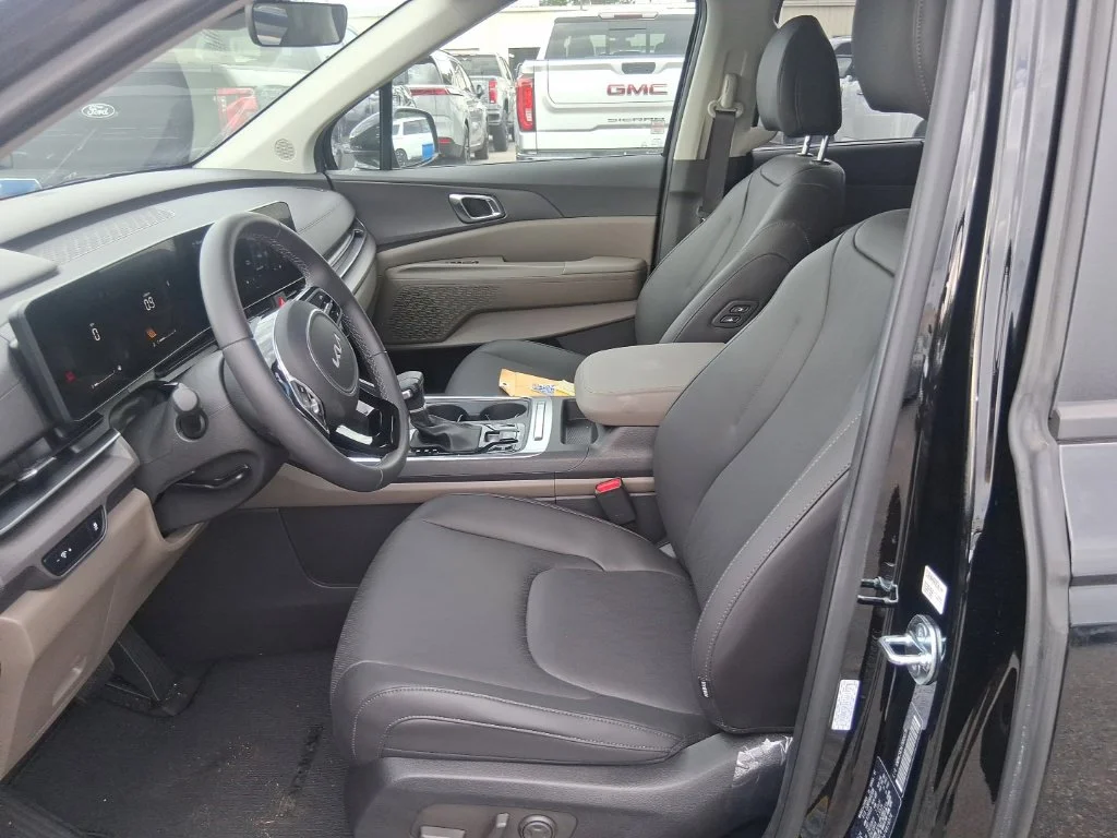Certified Used 2026  Kia EX image 11