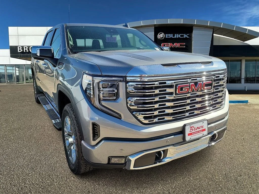 2026 GMC Sierra 4WD Crew Cab Standard Box Denali's photo