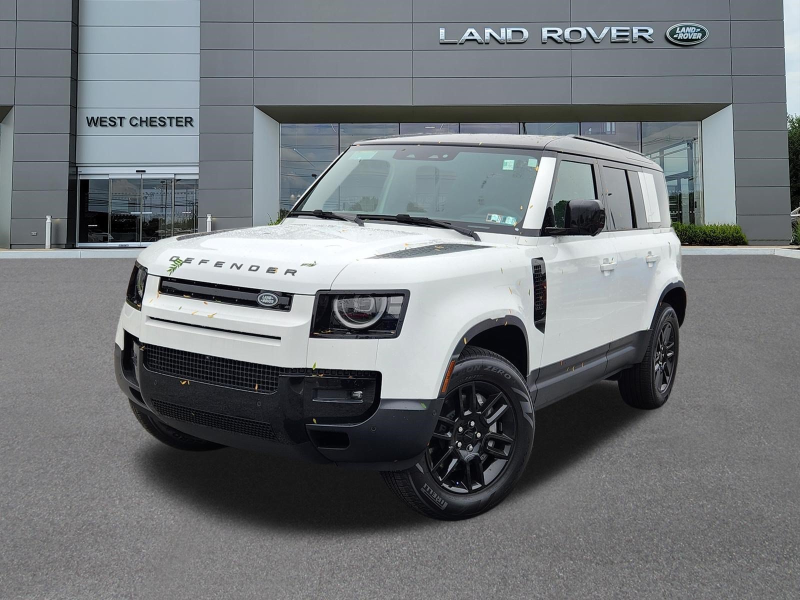 New 2026 Fuji White LAND ROVER S image 1