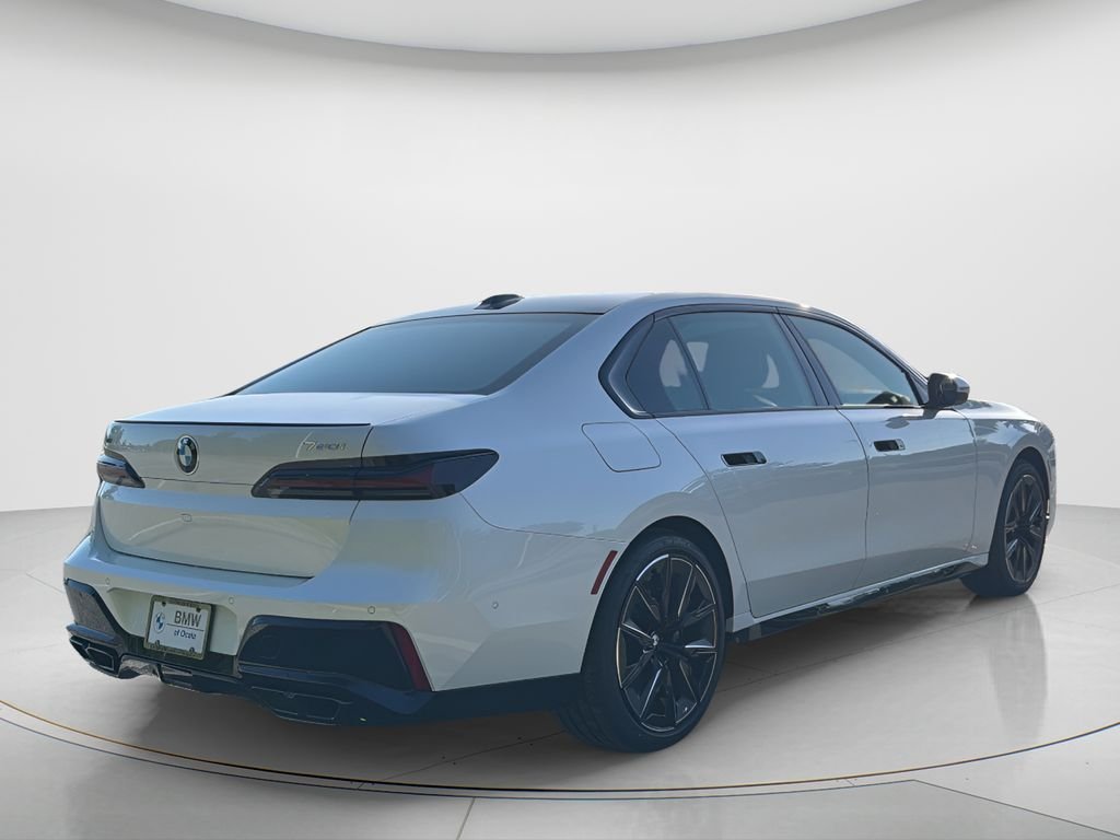 New 2026 Mineral White Metallic BMW 760i xDrive image 15