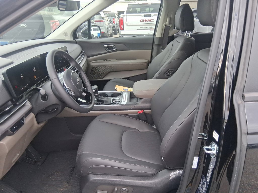 Used 2026  Kia EX image 11