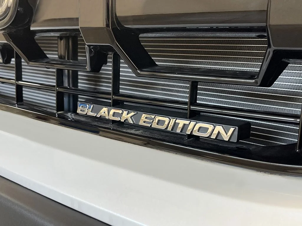 New 2026 Platinum White Pearl Honda Black Edition Two-Tone image 10