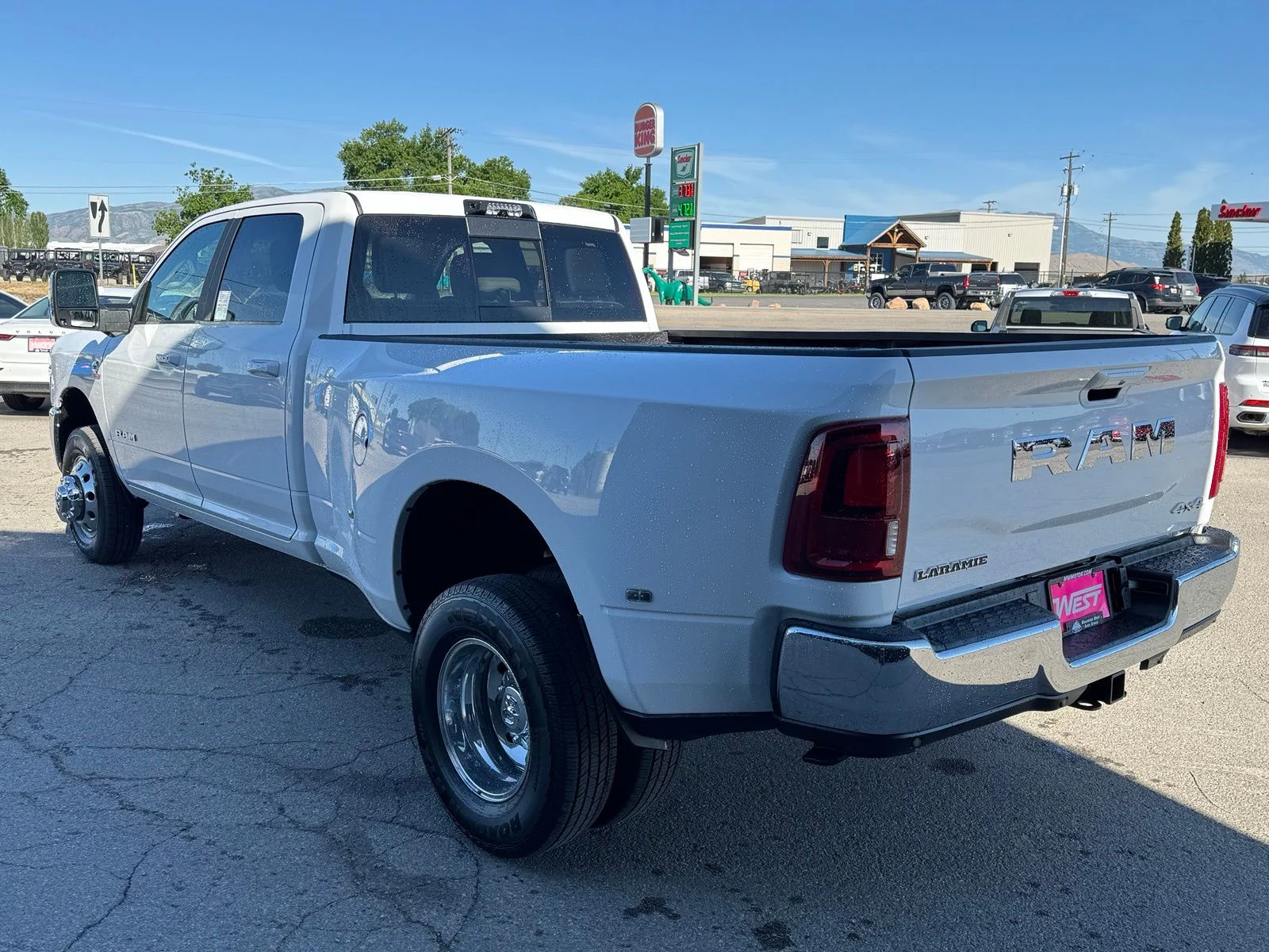 New 2026 Bright White Clear-Coat Exterior Paint RAM Laramie image 10