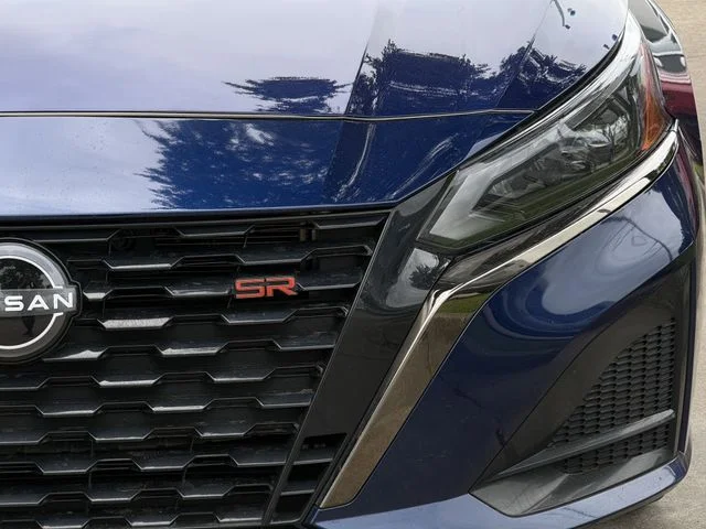 Used 2024 Blue Nissan 2.5 SR image 7