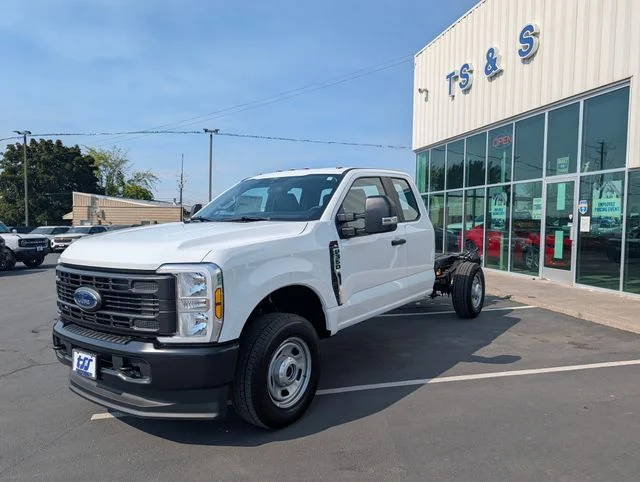 New 2026 White Ford XL image 10