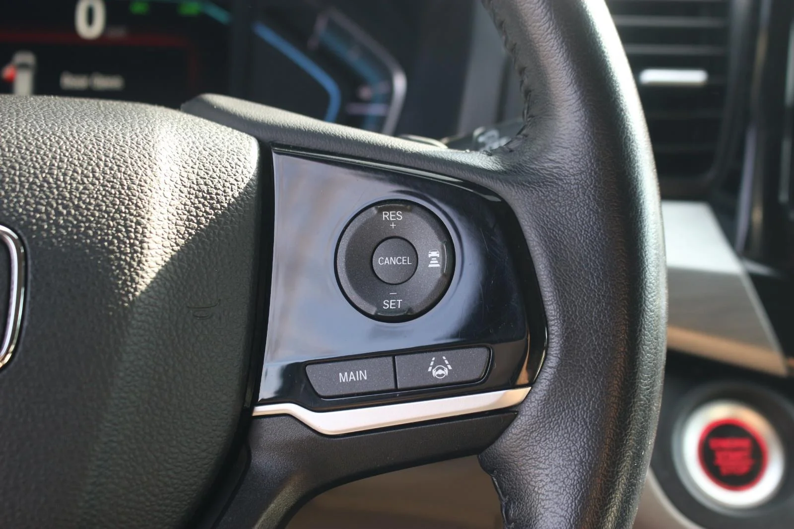Used 2020 Burg Honda EX-L image 18