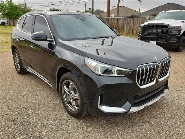 Used 2025 Black BMW xDrive28i All-Wheel Drive Sports Activity Vehicle image 6