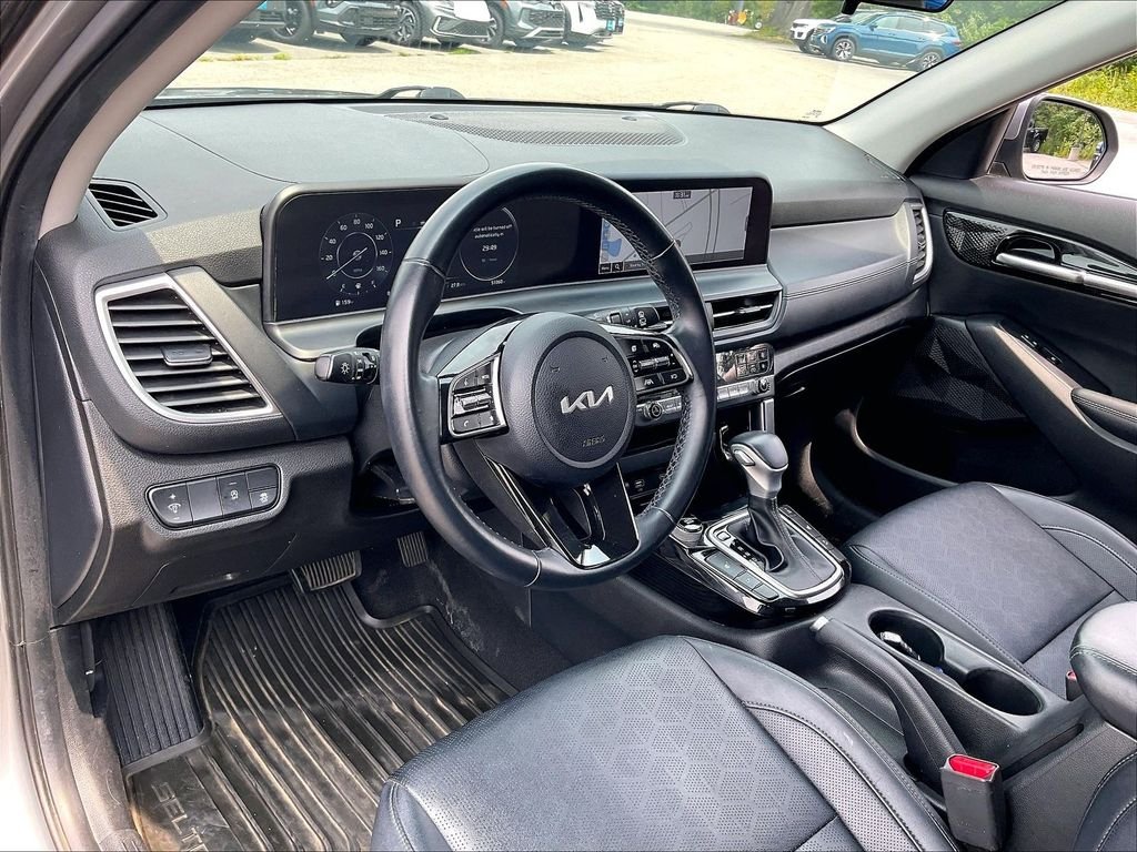 Used 2024 Steel Gray Kia EX image 8