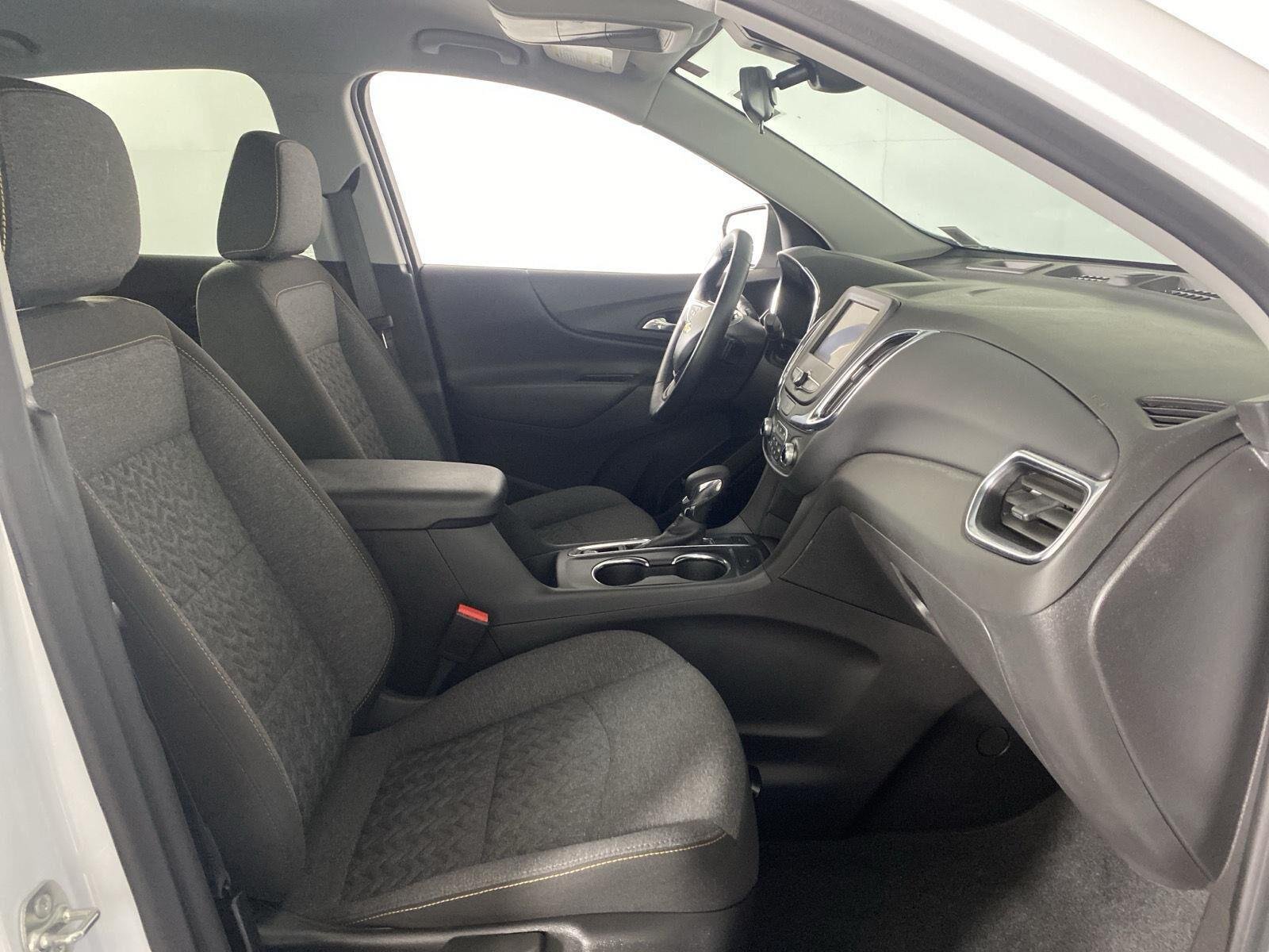 Used 2024 Summit White Chevrolet  image 27
