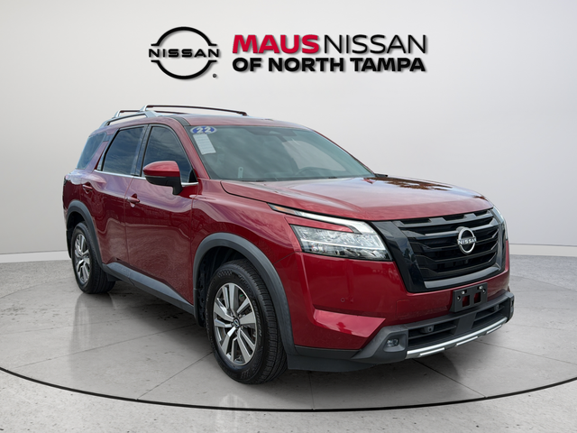 2022 Nissan Pathfinder SL