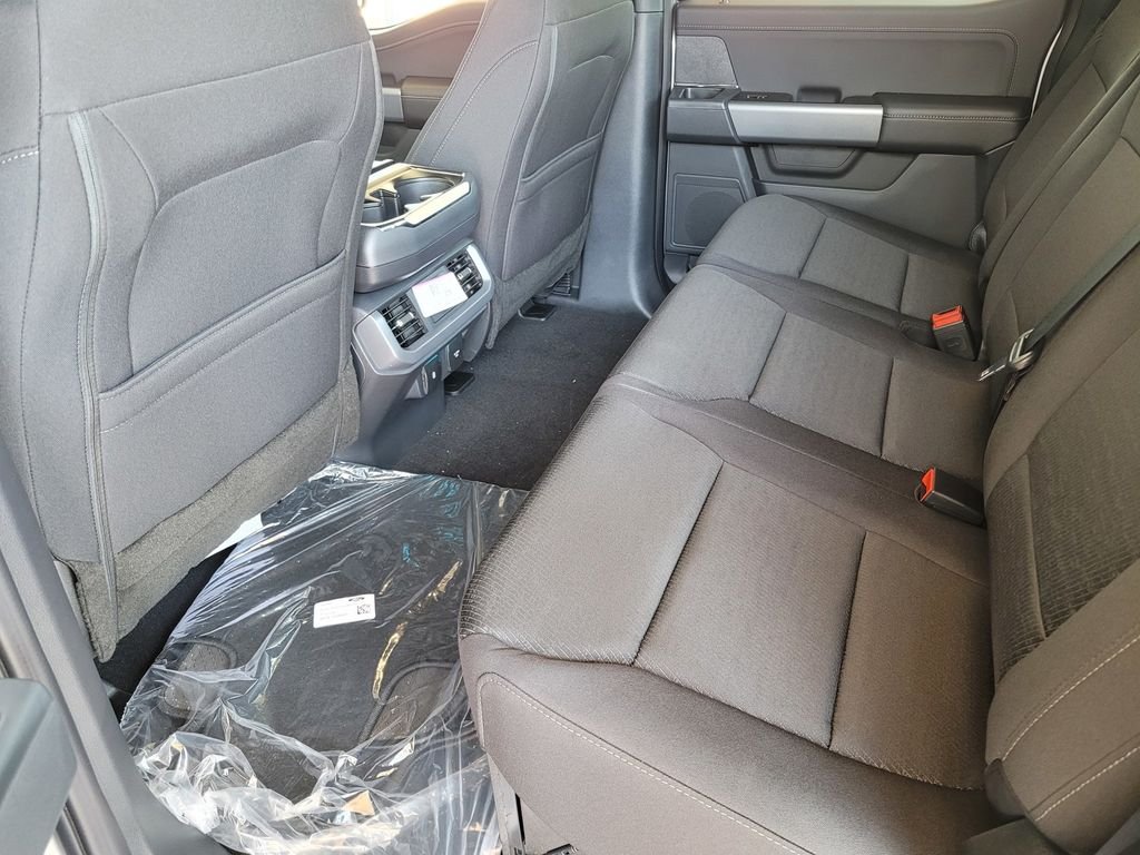 2025 Ford F-150 XLT - Photo 6