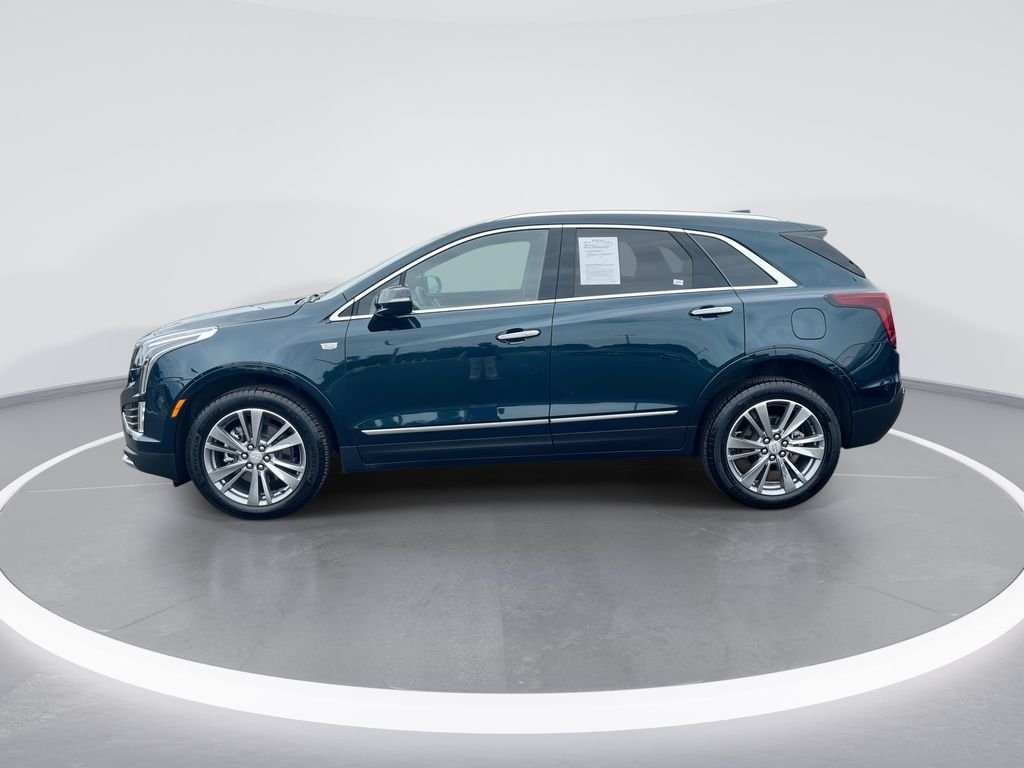 Used 2025 Green Cadillac Premium Luxury image 5