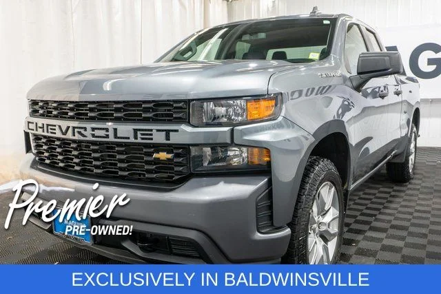 Used 2020 Gray Chevrolet Custom image 2