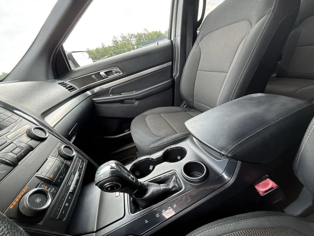 Used 2018 White Ford XLT image 22