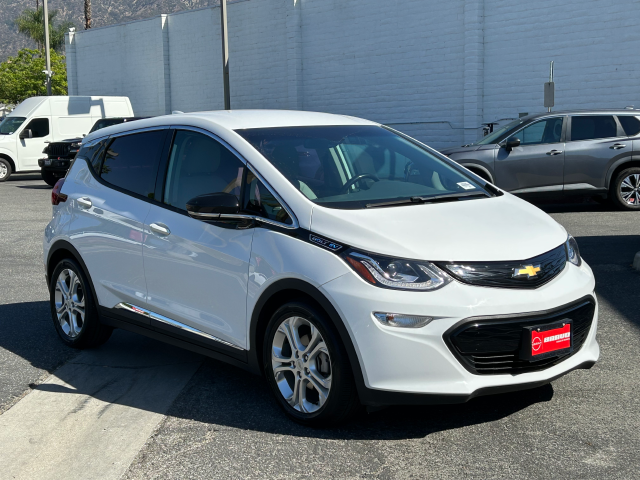 Used 2020 White Chevrolet LT image 2