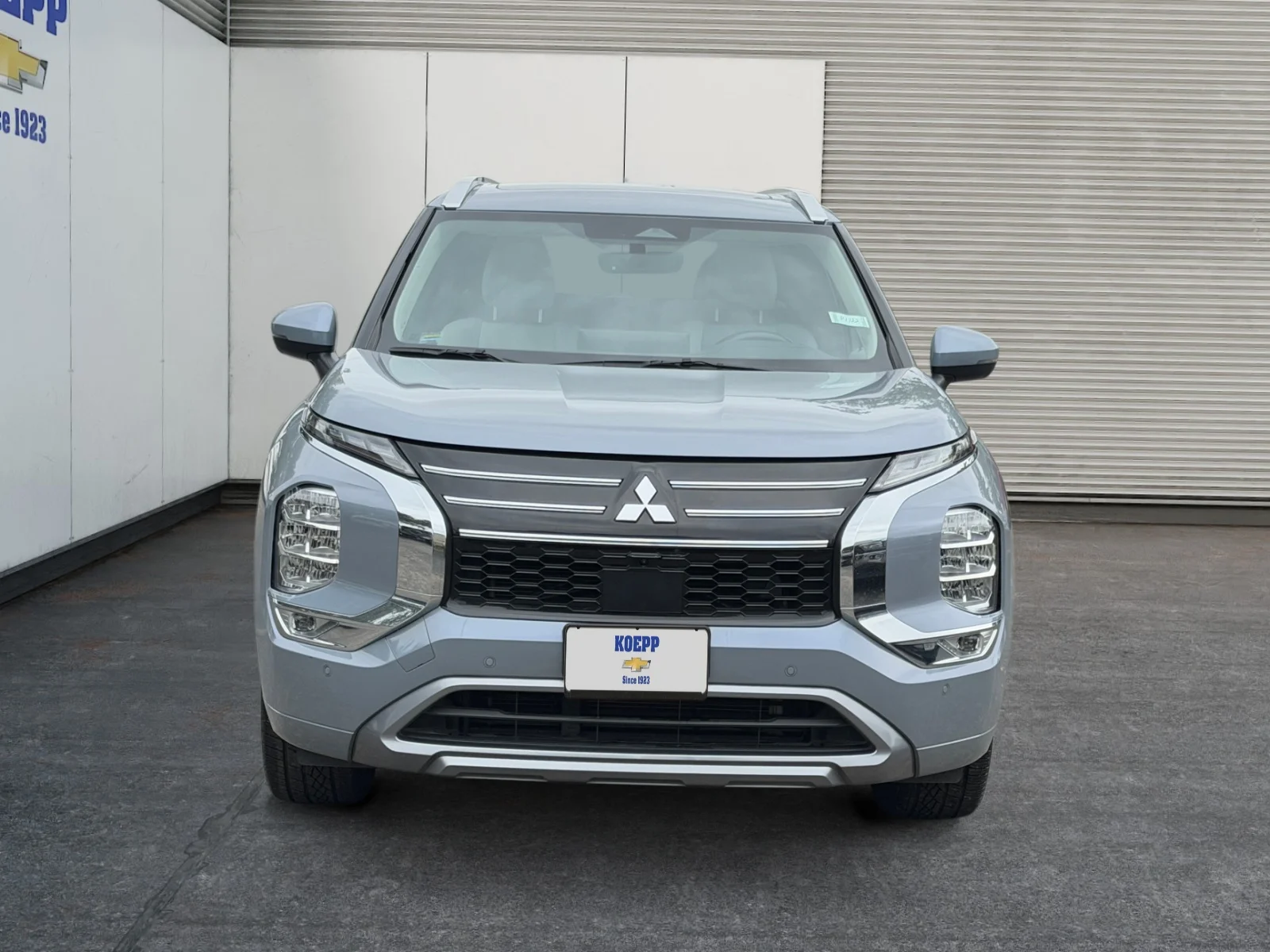 Used 2025 Black Mitsubishi SEL image 8
