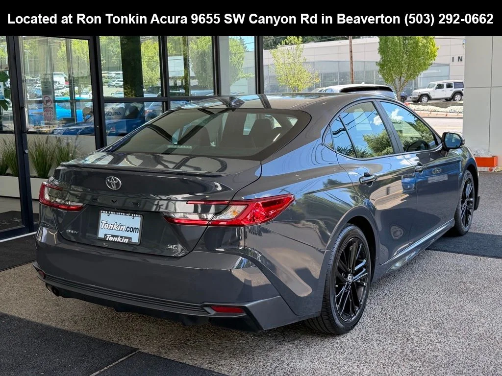 Used 2025 Heavy Metal/Midnight Black Metallic Toyota SE image 7