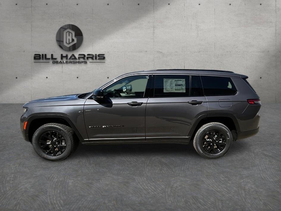 New 2026 Baltic Gray Metallic Clear-Coat Exterior Paint Jeep Altitude image 9