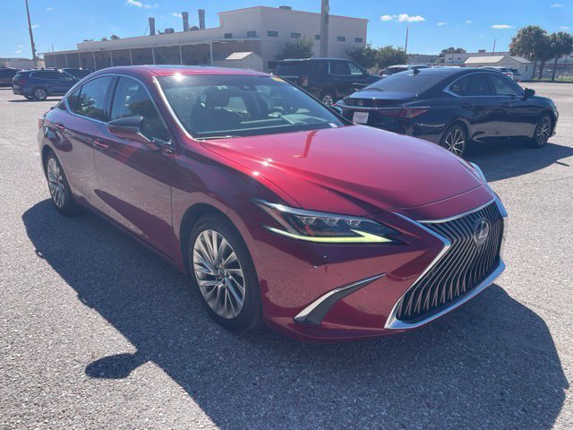 2021 Lexus ES ES 300h Ultra Luxury
