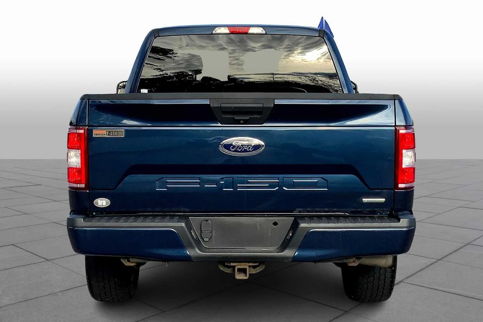 Used 2018 Blue Jeans Metallic Ford XL image 5