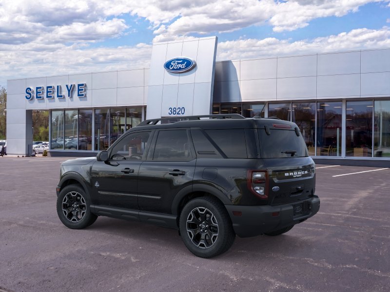 New 2026 Shadow Black Ford Outer Banks® image 4