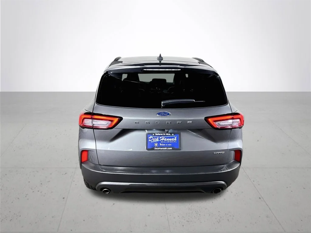Used 2025 Gray Ford ST-Line image 7