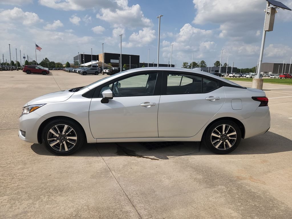 Used 2025 Silver Nissan 1.6 SV image 8