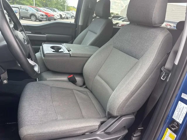 Used 2025 Blue Ford XLT image 27