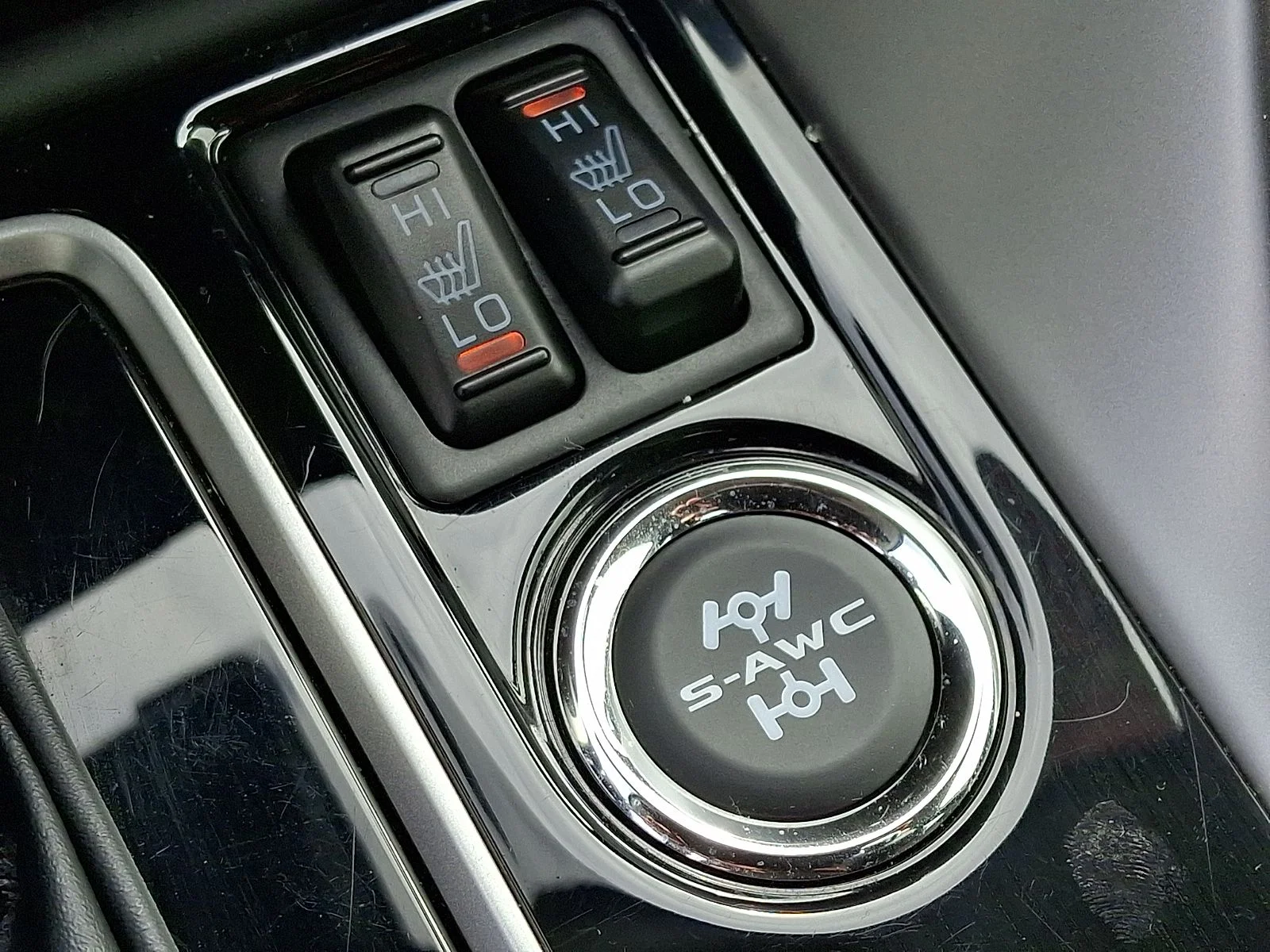Used 2024 Gray Mitsubishi Black Edition image 23