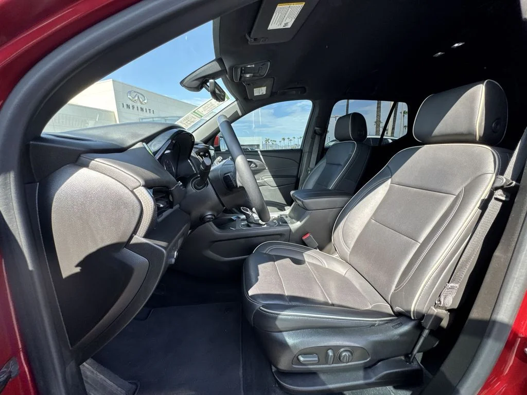 Used 2023 Red Chevrolet Premier image 10