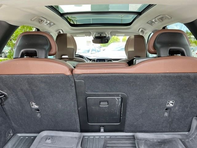 Used 2019 White Volvo T5 Momentum image 15